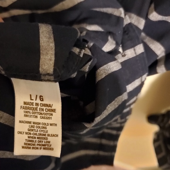 Aeropostale button up blouse - Picture 4 of 4